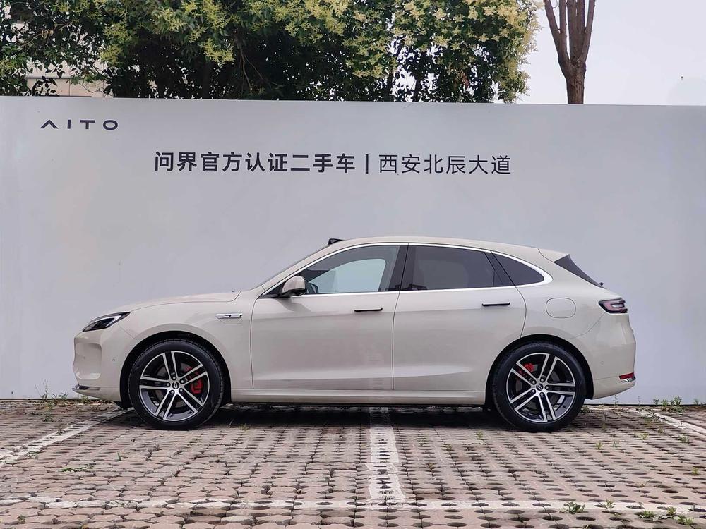 Aito M5 2025 Extended Range Ultra 4WD Edition