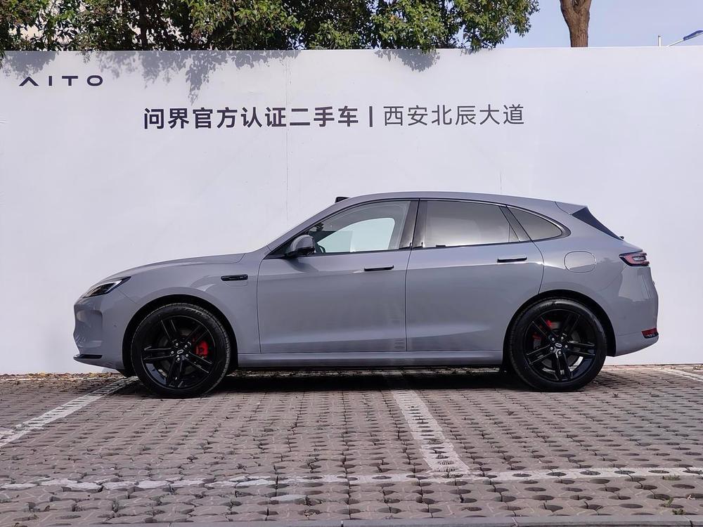 Aito M5 2025 Extended Range Ultra 4WD Edition
