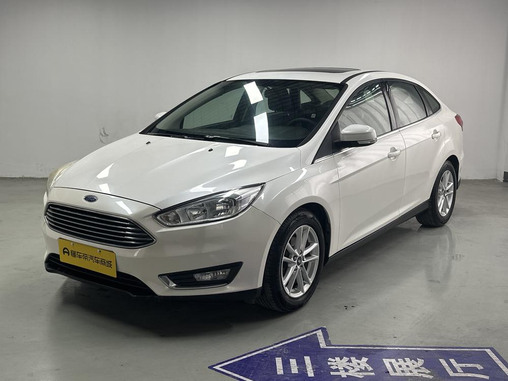 Ford Focus 2015 Тройная литиевая батарея EcoBoost 180 Automatic Elite