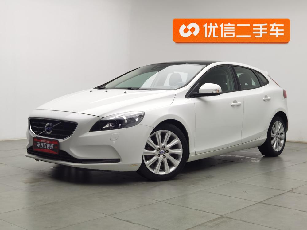 Volvo V40 2015 1.6T Smart Yi Edition