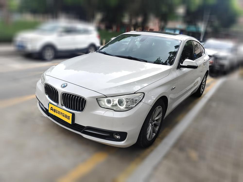 BMW 5 Series Gran Turismo 2015 528i Leading