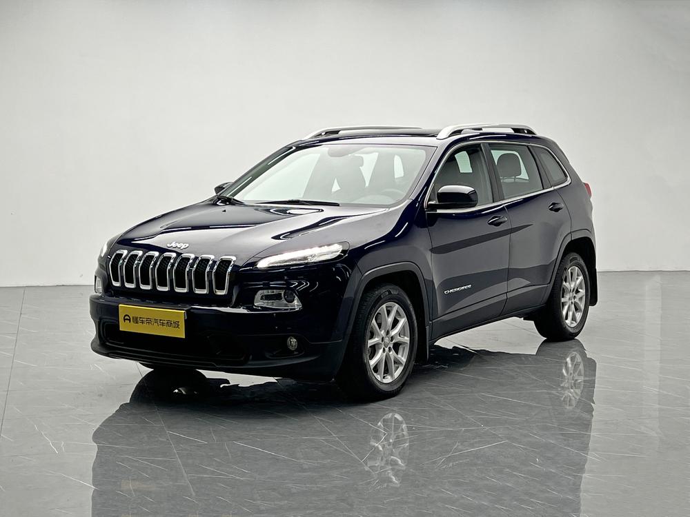 Jeep Cherokee 2016 2.0L Luxgen Edition