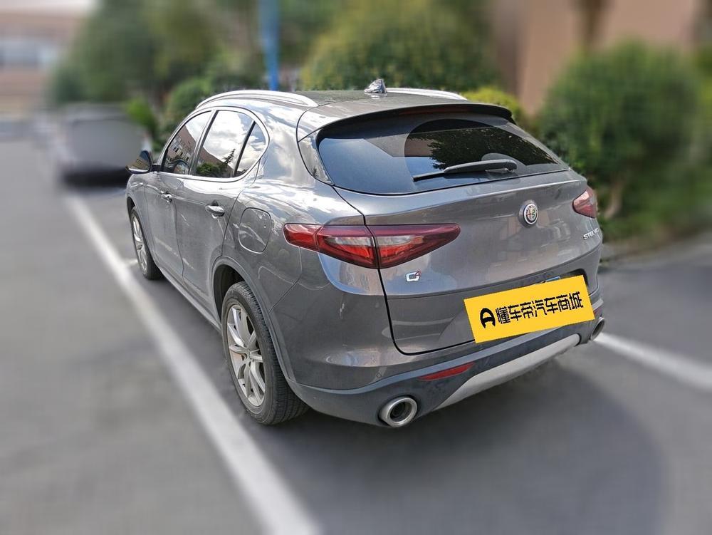 Alfa Romeo Stelvio 2021 2.0T 280HP Luxury Edition