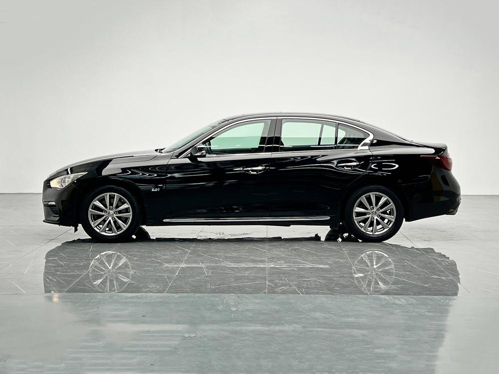 Infiniti Q50L 2018 2.0T Comfort China V