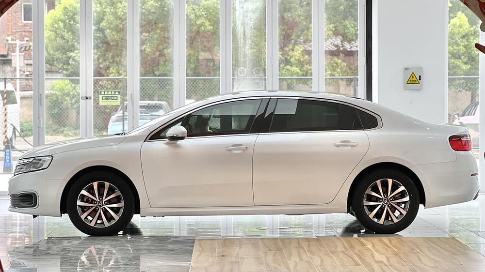 Citroën C6 2021 400THP Comfort