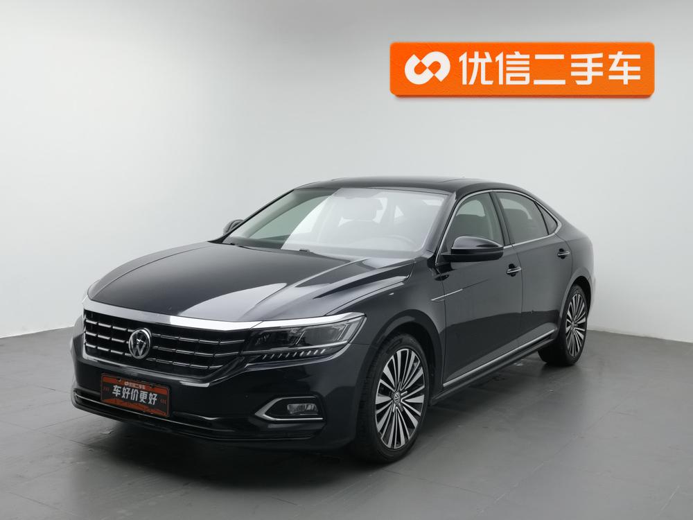 Volkswagen Passat 2019 330TSI Deluxe Edition Country VI