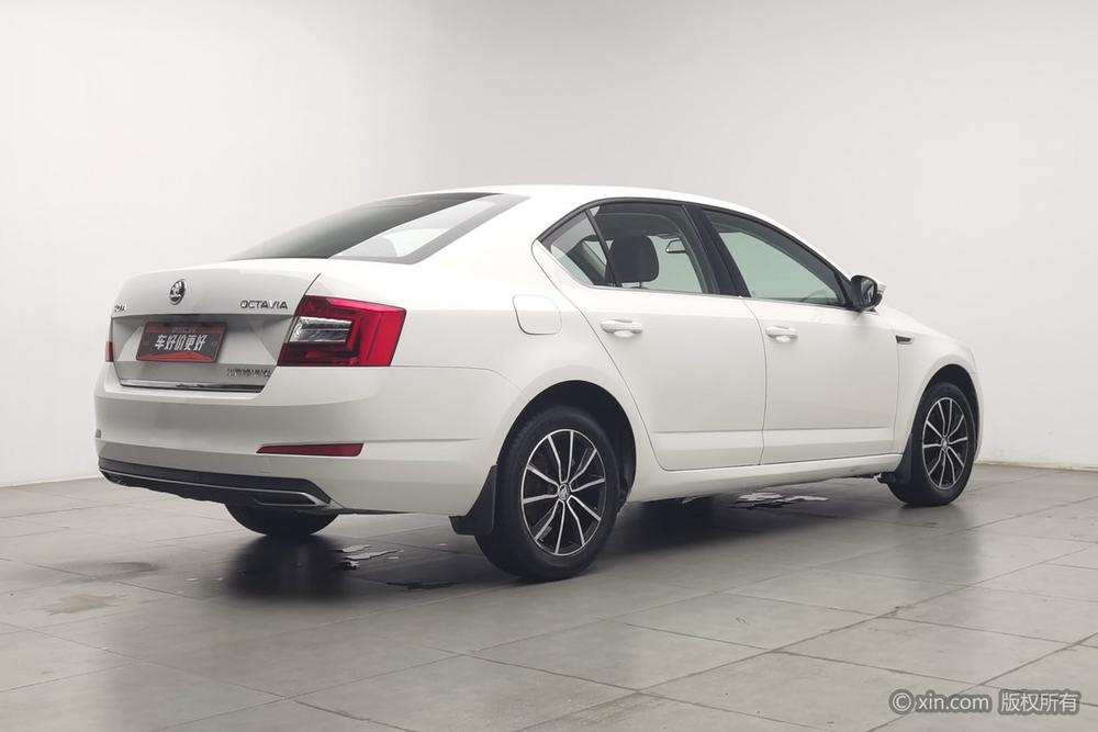 Skoda Octavia 2017 1.6L Manual Zhixing Edition
