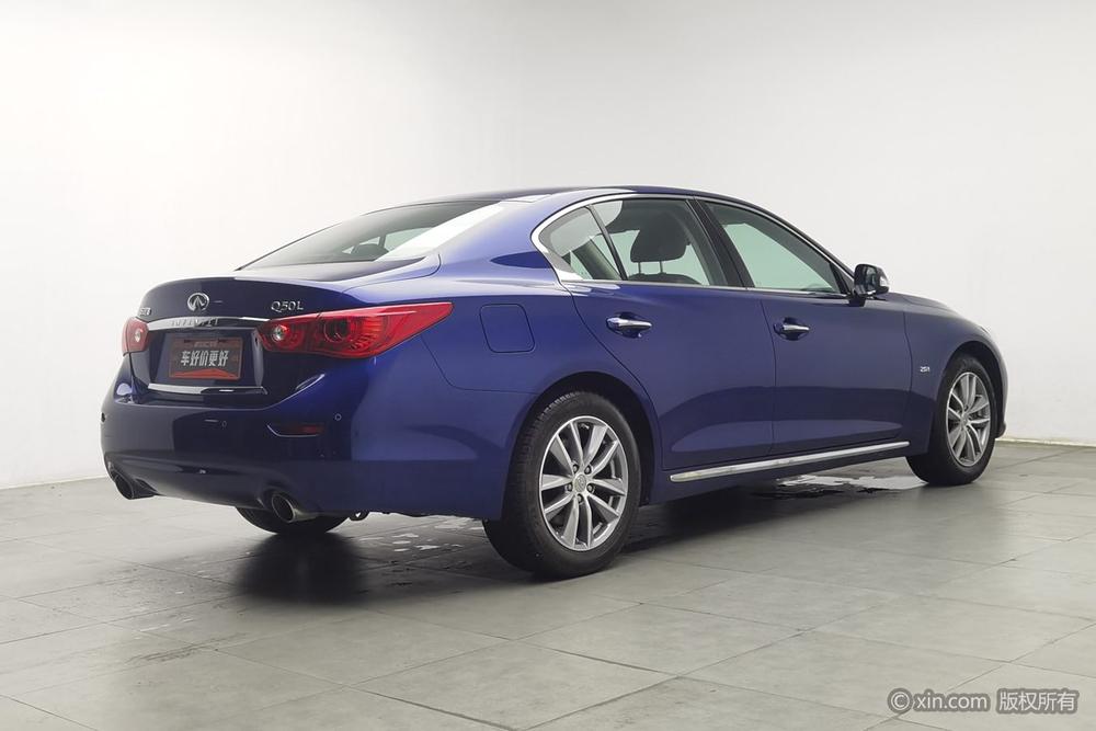 Infiniti Q50L 2015 2.0T Comfort