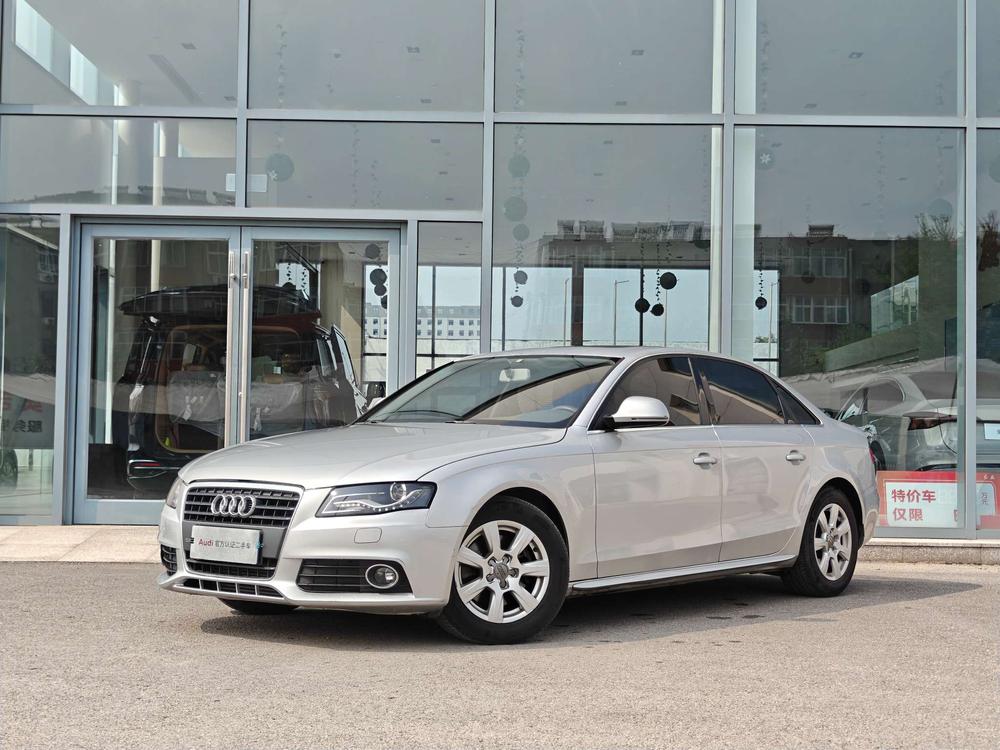 Audi A4 L 2011 2.0 TFSI Standard type