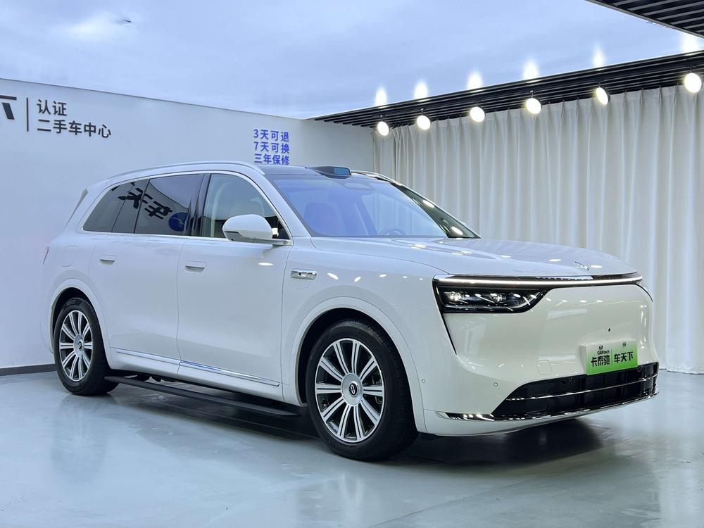 AITO M8 2025 Model Range Extender Max+ 5 seat 4WD Edition 192-канальный Lidar