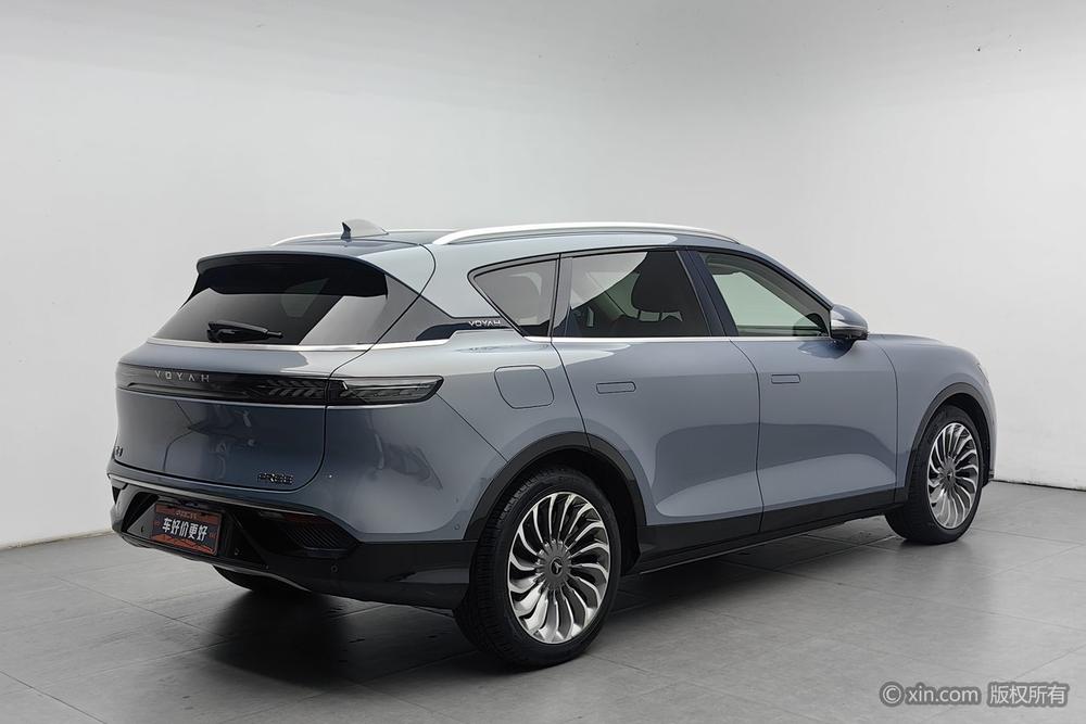 VOYAH FREE 2021 AWD Standard Extended-Range Exclusive Luxury Pack