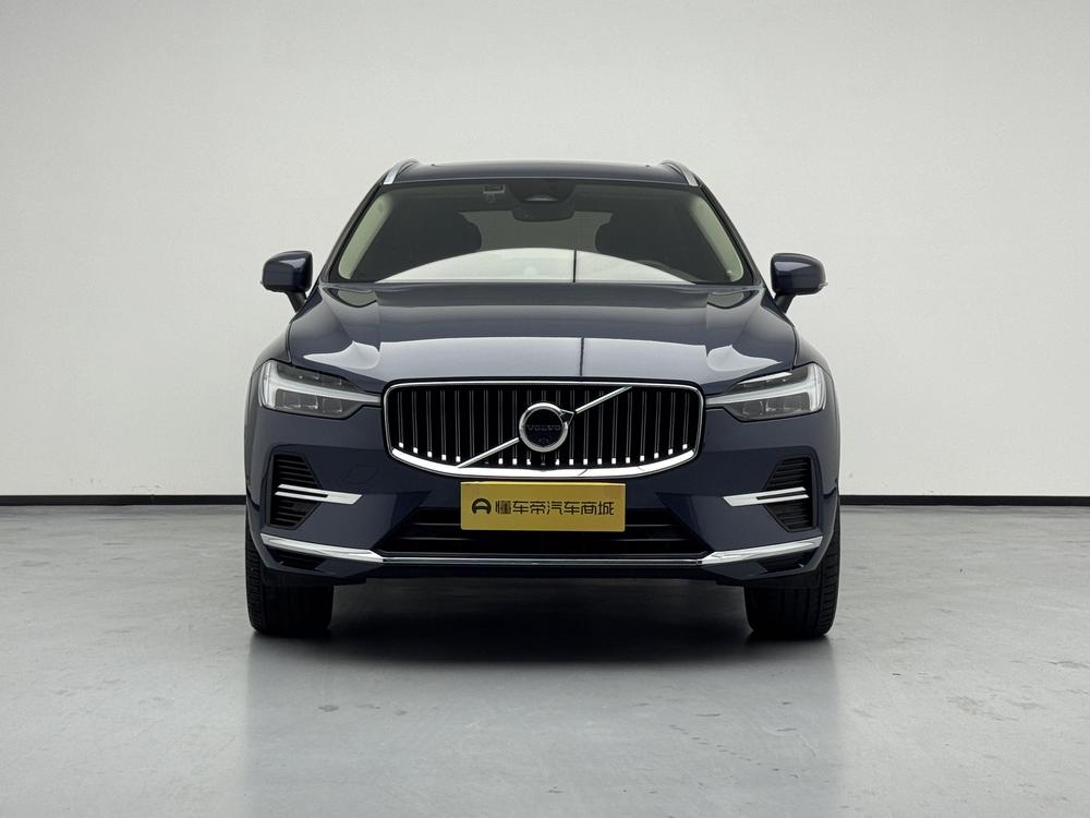 Volvo XC60 PHEV 2023 T 8 4WD Long Battery Life Pro Smart Elegance Deluxe Edition