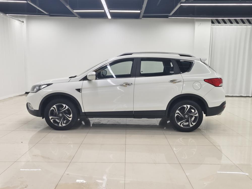 DFM AX7 2016 2.0L Automatic Smart Yi