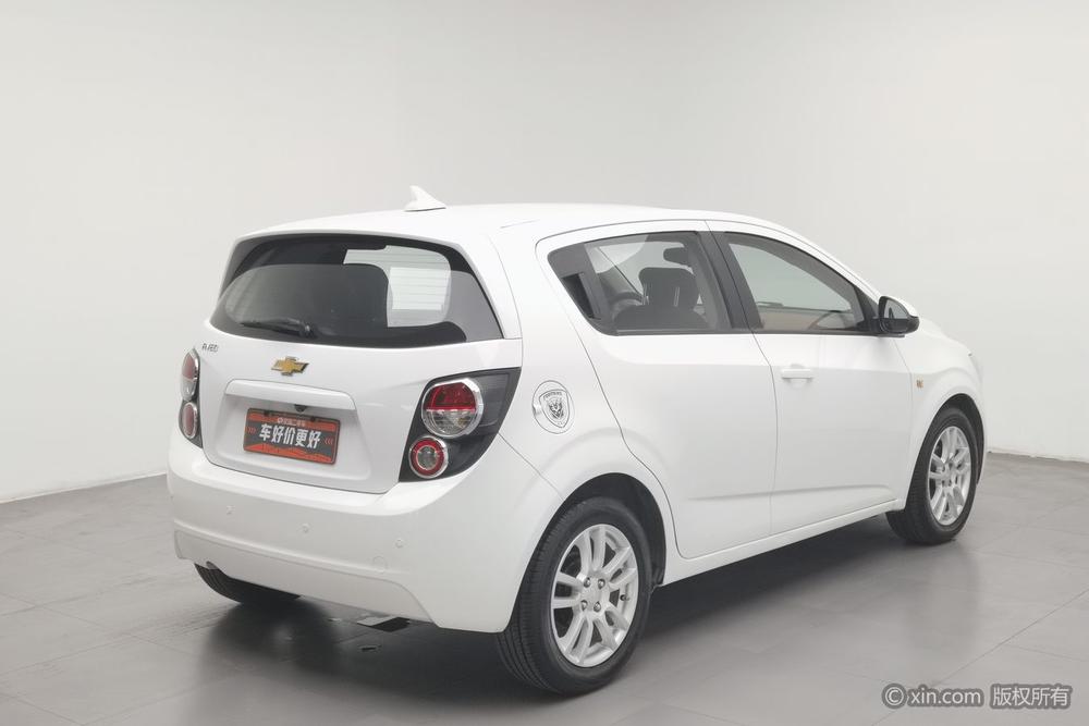 Chevrolet Aveo 2011 2 1.6L AT SX