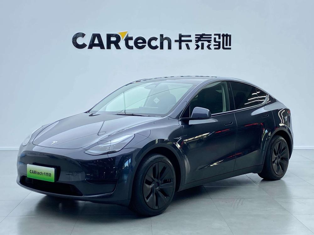 Tesla Model Y 2024 RWD