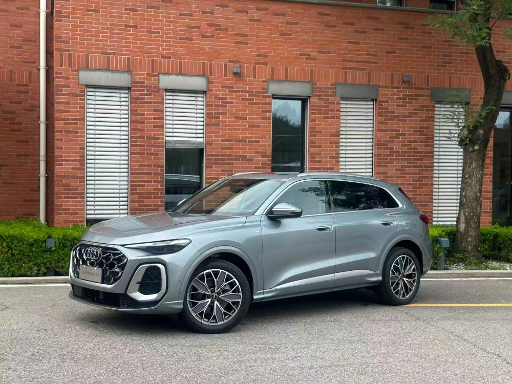 Audi Q5L 2026 2.0T 千万用户专享 Edition