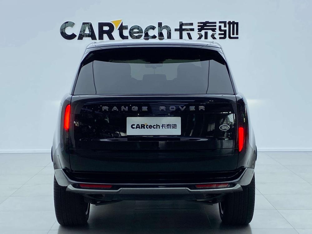Range Rover 2025 Model 3 .0L L6 400PS Genesis Extended Edition