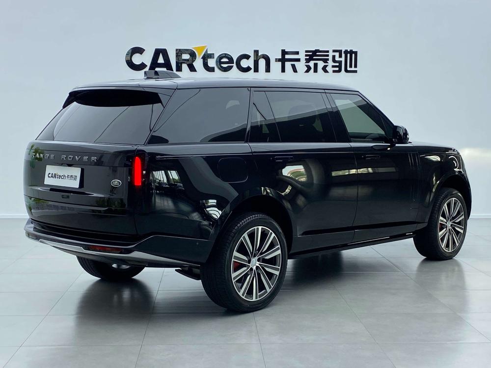Range Rover 2025 Model 3 .0L L6 400PS Genesis Extended Edition