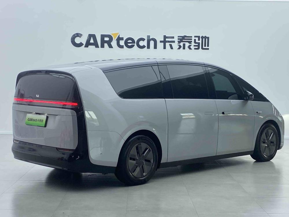 Li Auto MEGA 2024 Ultra