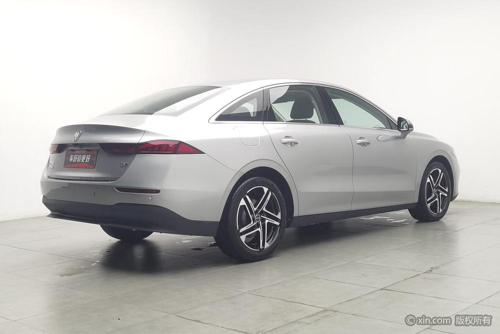 Roewe D7 DMH 2023 125 Flagship