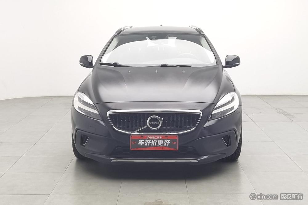 Volvo V40 2017 Cross Country T3 Smart Elegance Edition