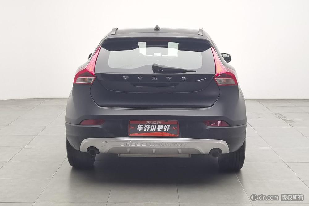 Volvo V40 2017 Cross Country T3 Smart Elegance Edition