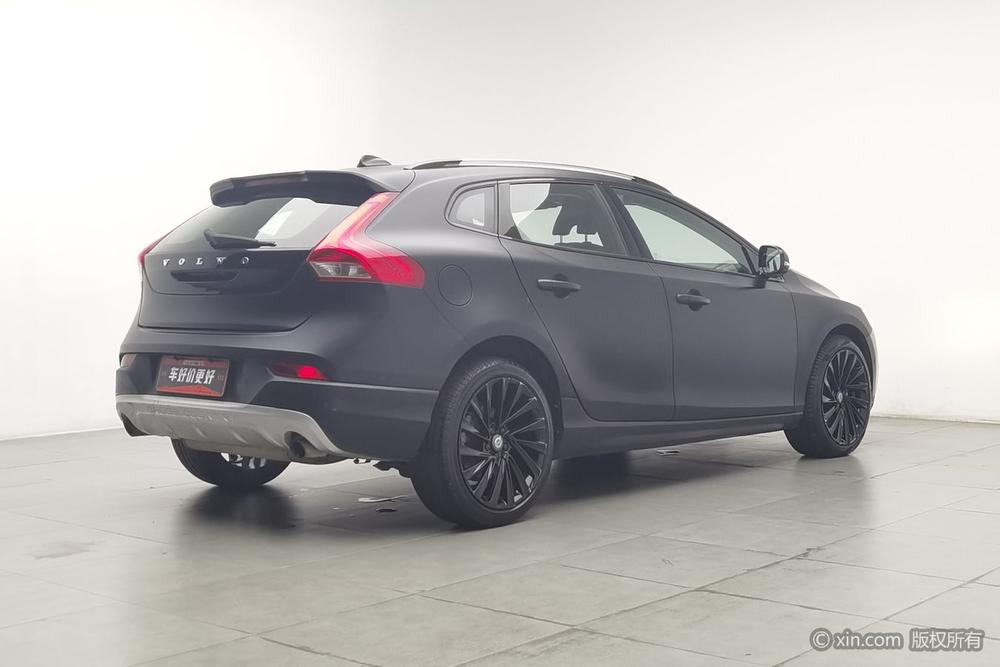 Volvo V40 2017 Cross Country T3 Smart Elegance Edition