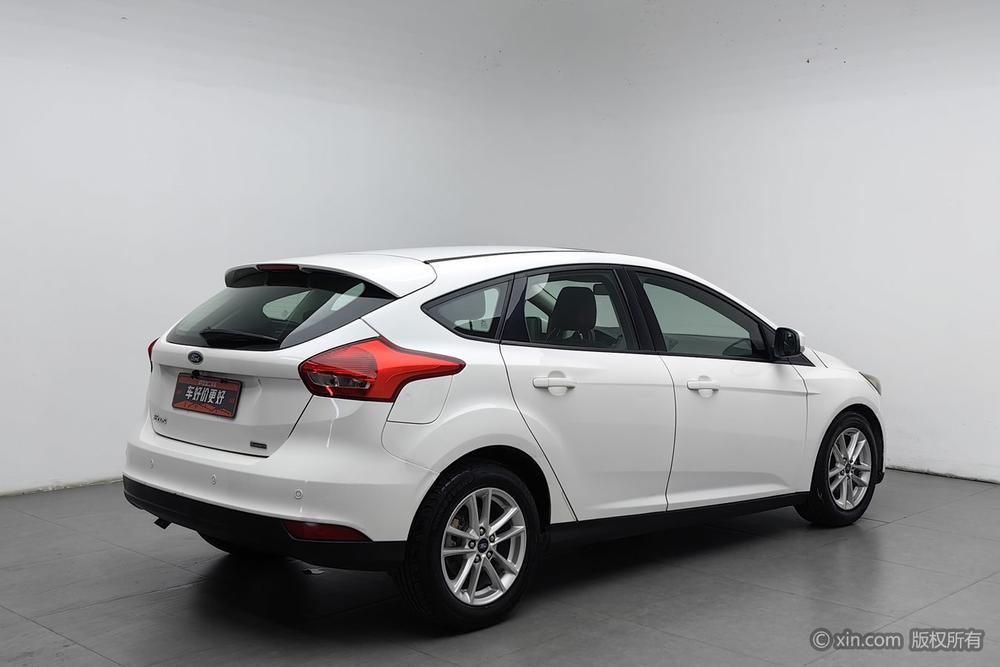 Ford Focus 2015 2 EcoBoost 125 Automatic Super Fashion