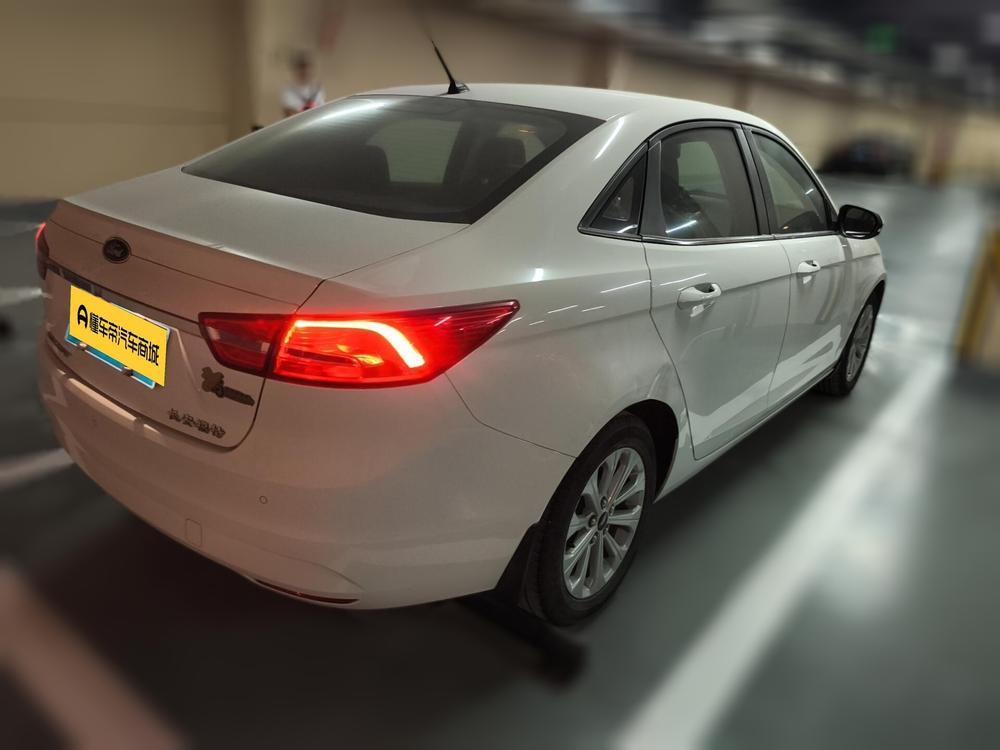 Ford Escort 2015 1.5L Automatic Fashion