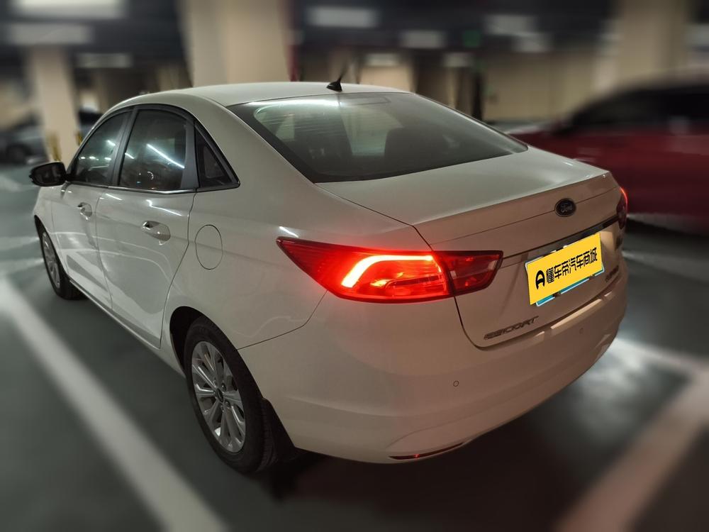 Ford Escort 2015 1.5L Automatic Fashion