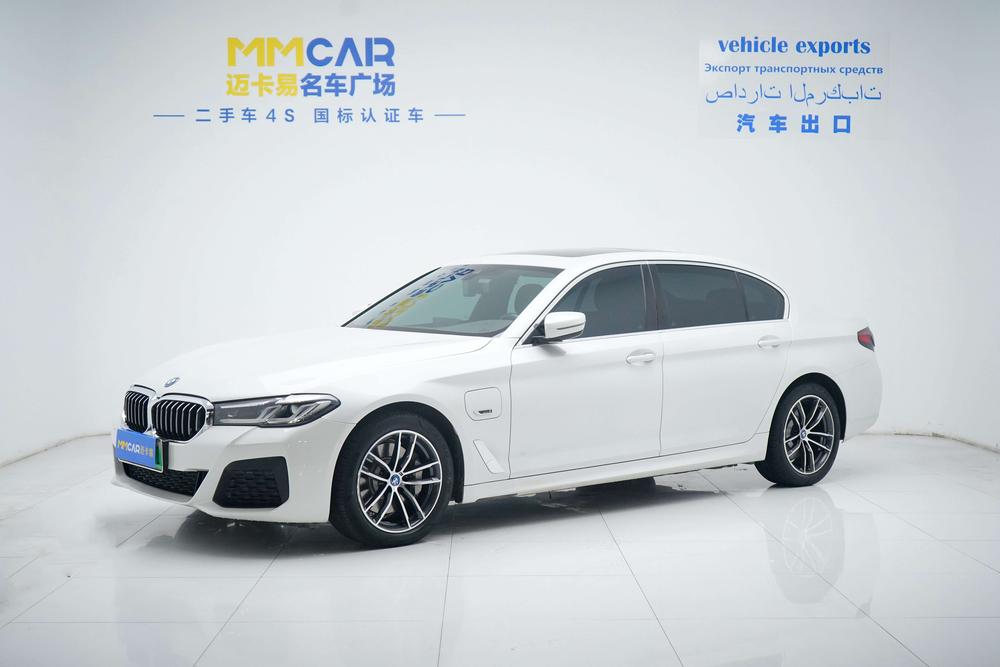 BMW 5 Series PHEV 2022 2 комплектация 535Le M Sports Set